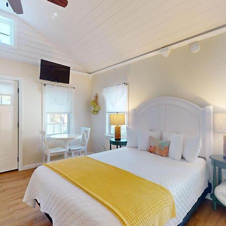 Coastal Estate Hotel Cape May Bagian luar foto